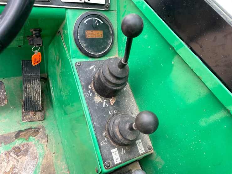 2014-sky-trak-6042-image-61