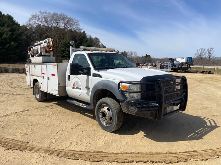 2011-ford-f550-image-3