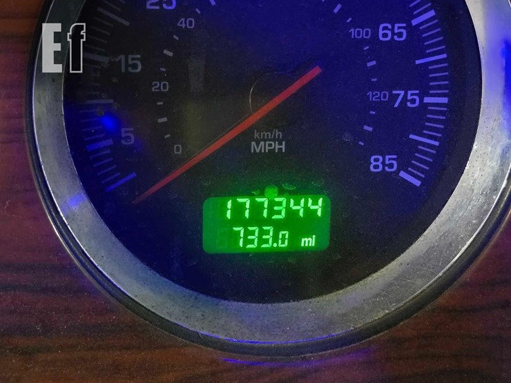 2009-kenworth-t660-image-13