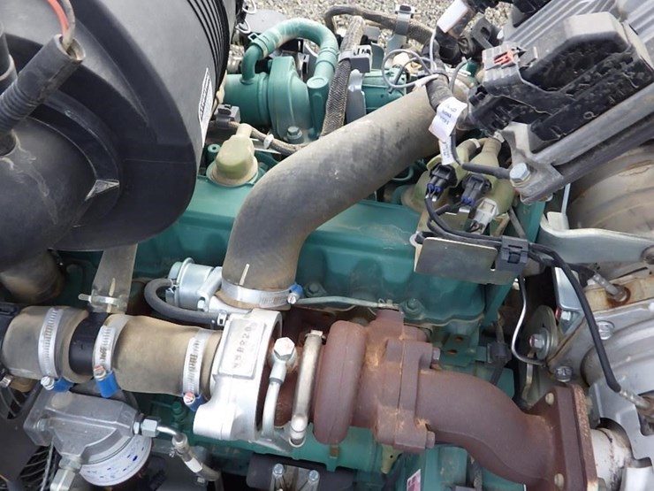 2019-volvo-sd45b-image-32