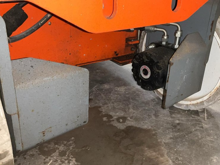 #403-•-2017-snorkel-26'-scissor-lift-image-19