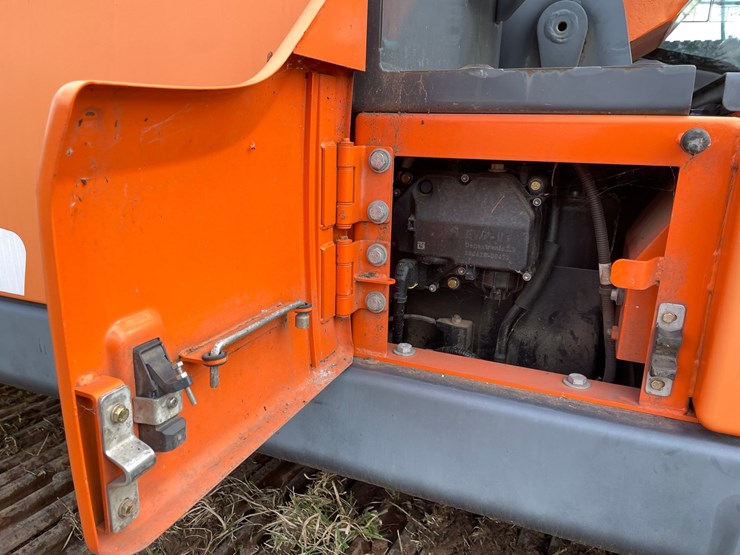 doosan-dx225-lc-image-42