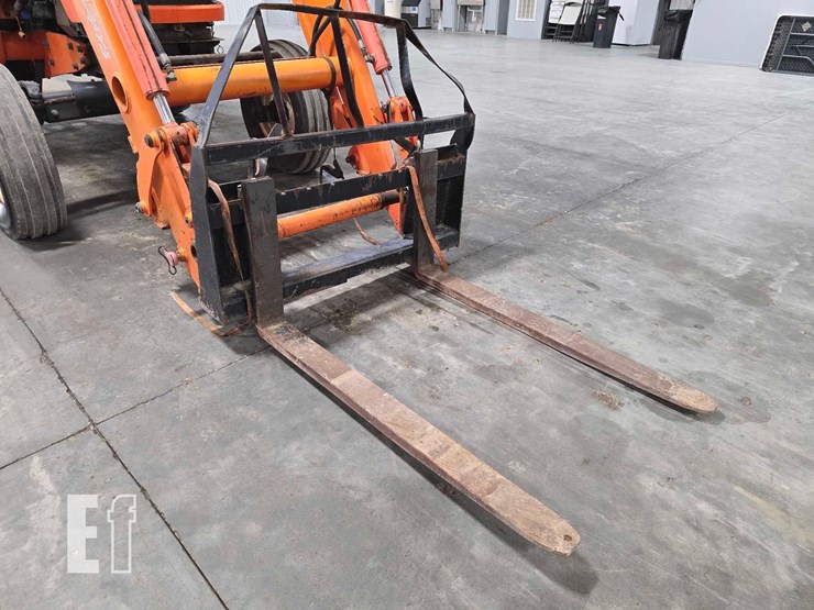 kubota-m108s-image-12