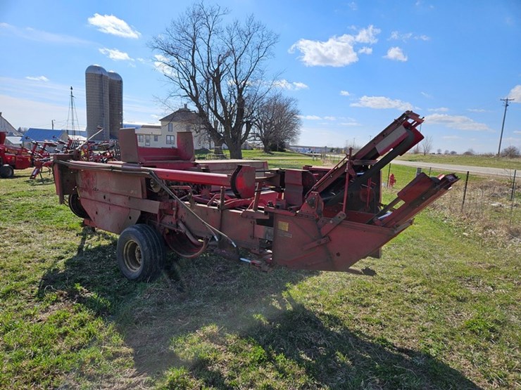 new-holland-315-image-3