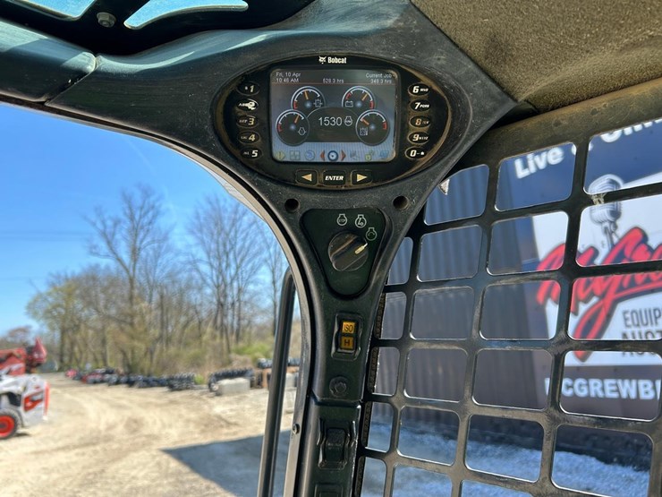 2017-bobcat-t550-image-23