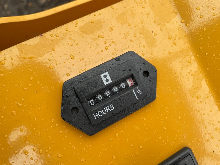 #3249-•-2026-ats-rt15r-mini-excavator-image-13