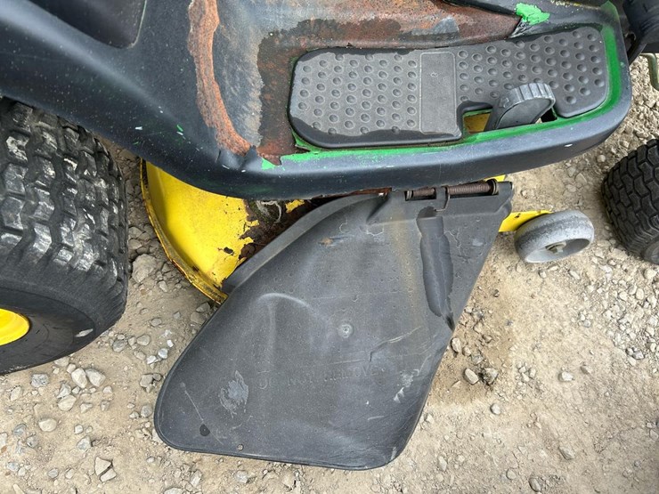 john-deere-100-image-9