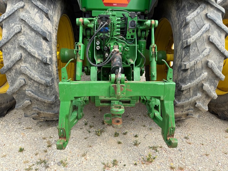2012-john-deere-8285r-image-19
