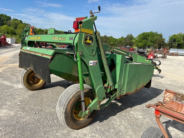 john-deere-630-image-6