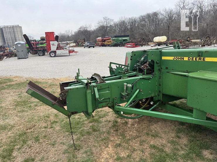 john-deere-348-image-7