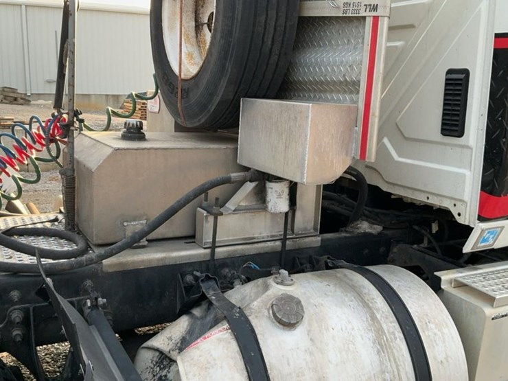 2017-international-prostar-image-49