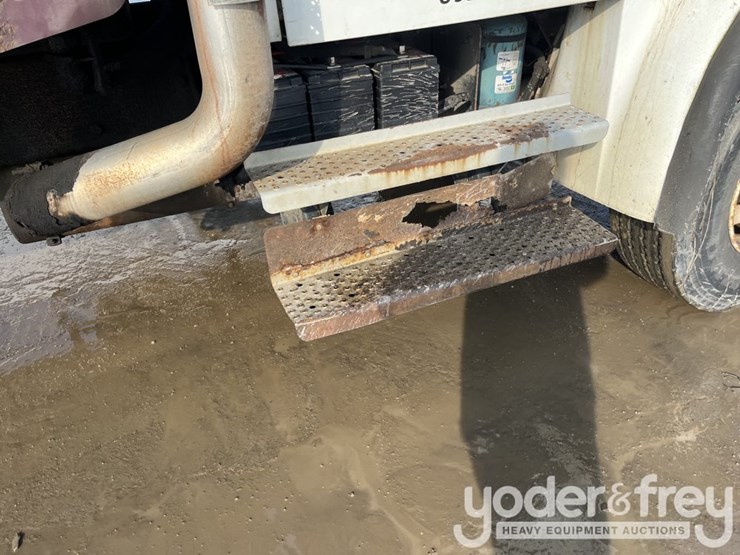 2005-sterling-acterra-image-37