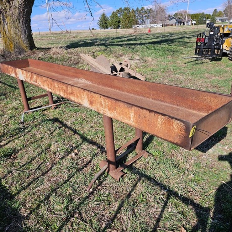 #549 • 14' Steel Feed Bunk