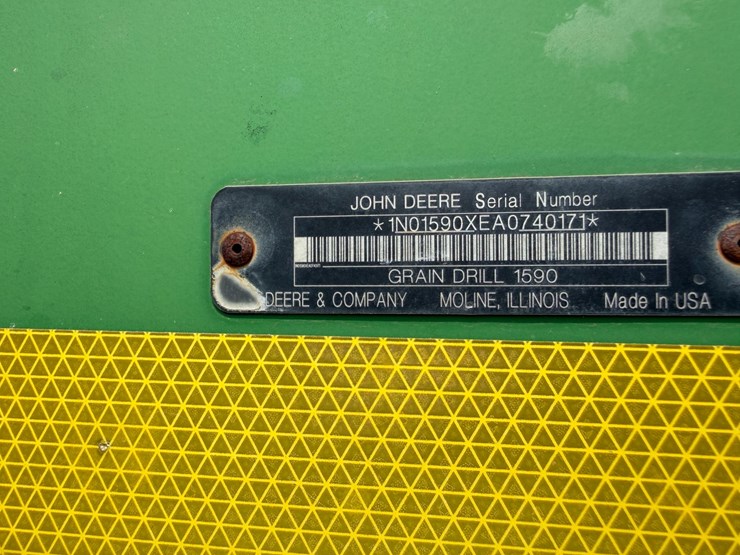john-deere-1590-image-115