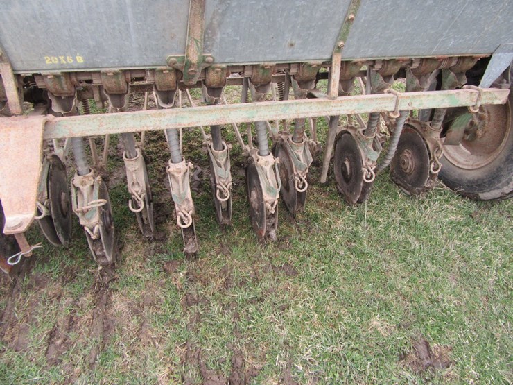 john-deere-10-image-10