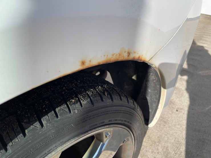 #2849-•-2008-pontiac-vibe-awd-hatchback-(has-wi-title)-image-28