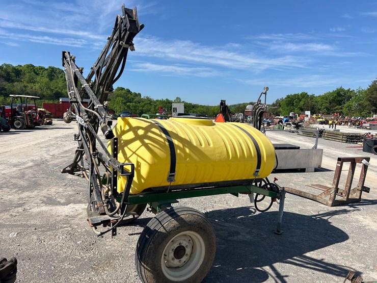 ag-spray-equipment-300-image-4