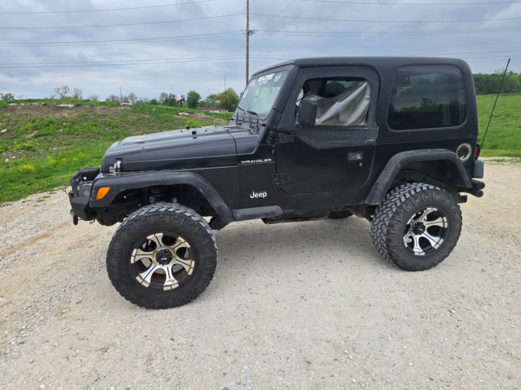 1997-jeep-wrangler-image-4