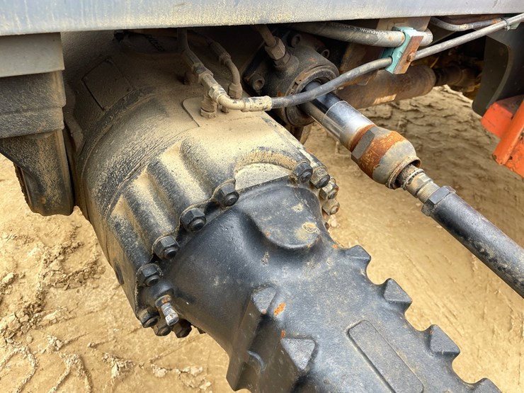 2005-jlg-g9-43a-image-39