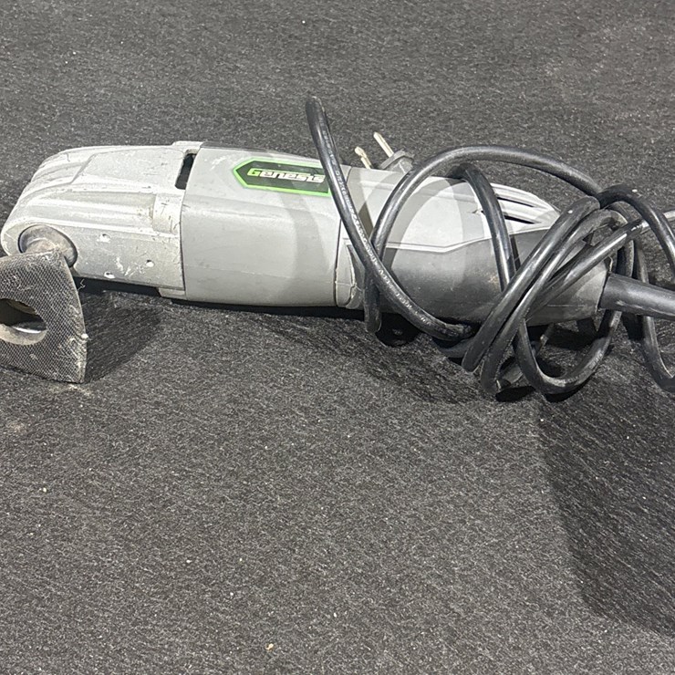 #783 • GENESIS TRIANGLE SANDER