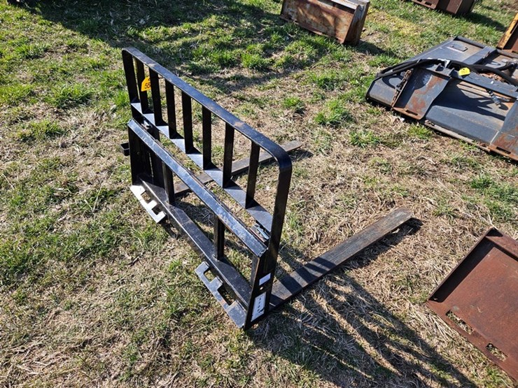 #550-•-walco-48"-pallet-forks-image-5