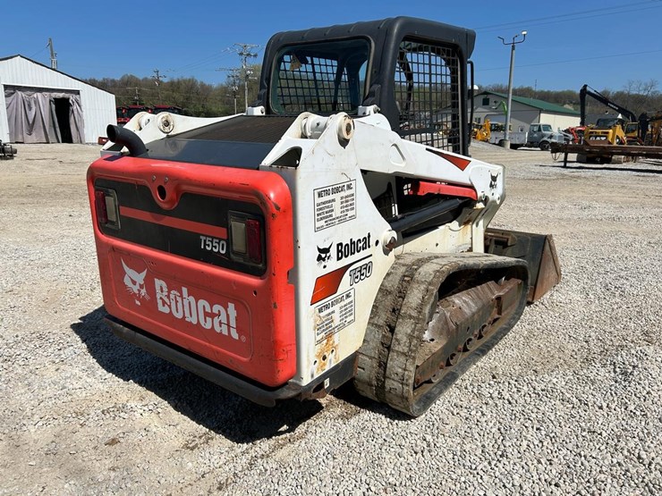 2017-bobcat-t550-image-4