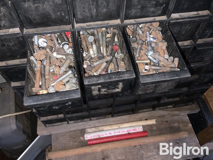 bolt-bin-with-contents-image-2