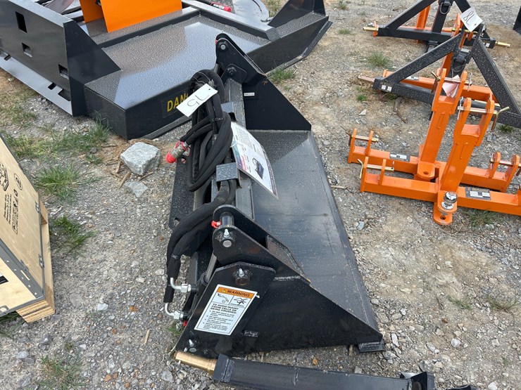 #75-•-mini-skid-steer-4-in-1-bucket-image-2