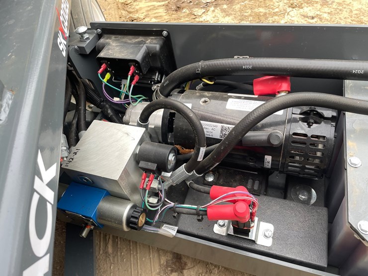 #7514a-•-2025-skyjack-sj3220e-electric-scissor-lift-image-23