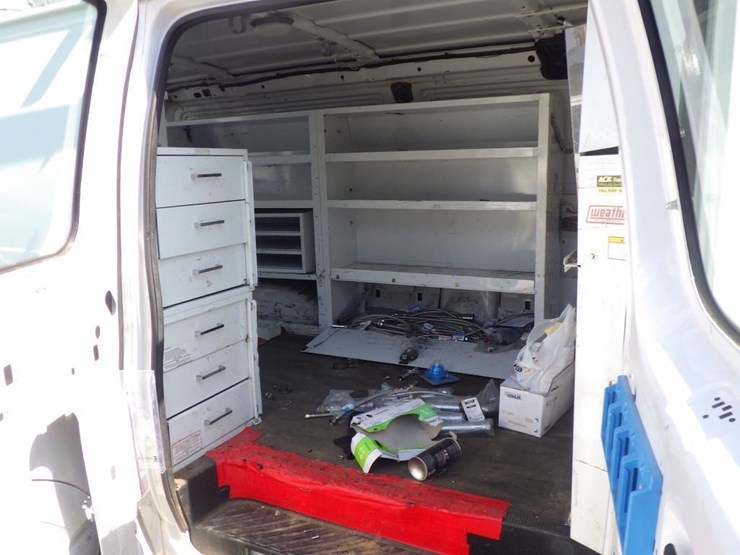 2011-ford-cargo-image-7