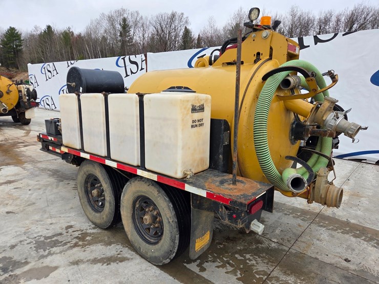 2019-massey-ferguson-8-image-3