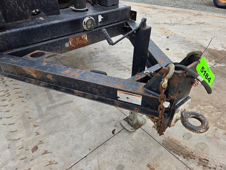 2019-massey-ferguson-8-image-9