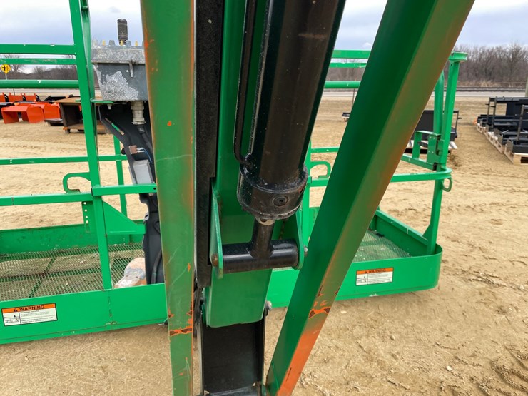 jlg-460sj-image-37
