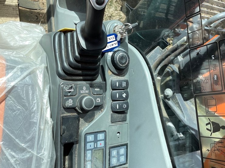 doosan-dx225-lc-image-60