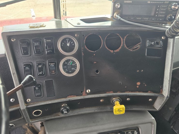 2003-mack-rd688s-image-91