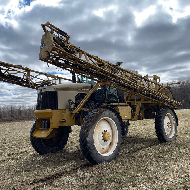 #5514 • AGCO Rogator U1264C Ag Chem Sprayer