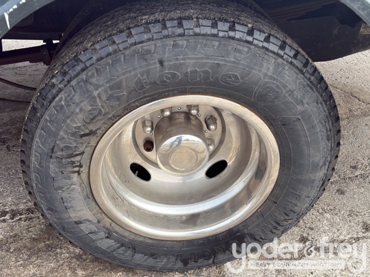 2017-ford-f350-image-15