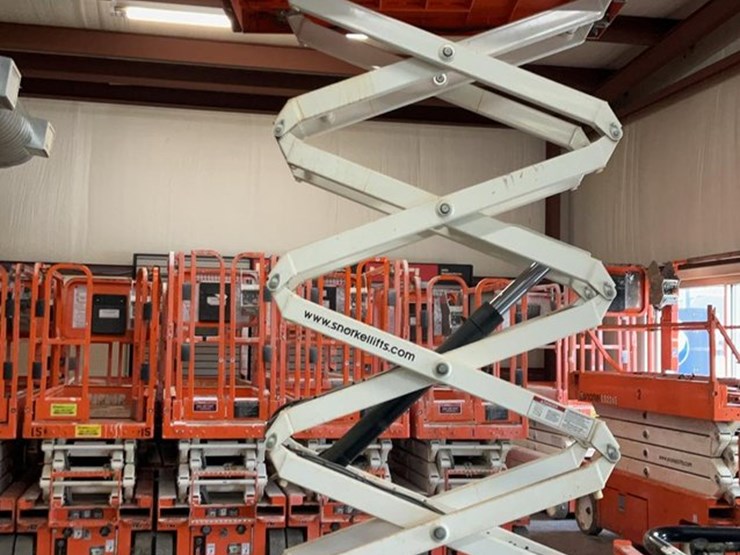 #425-•-2020-snorkel-19'-scissor-lift-image-11