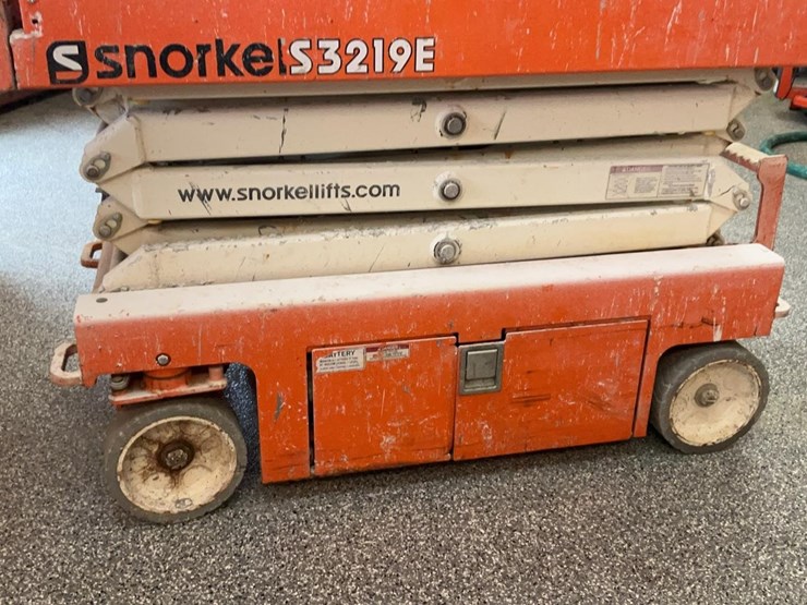 #418-•-2019-snorkel-19'-scissor-lift-#12-image-17