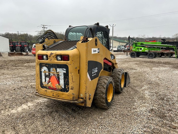 caterpillar-256c-image-4