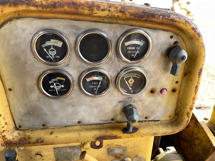 caterpillar-d7-image-42