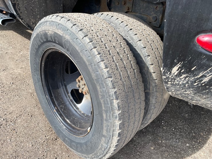 2008-gmc-3500hd-image-28