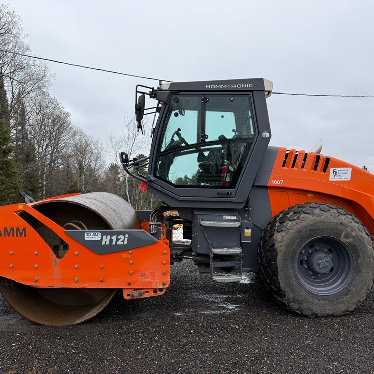 2022 HAMM H12i