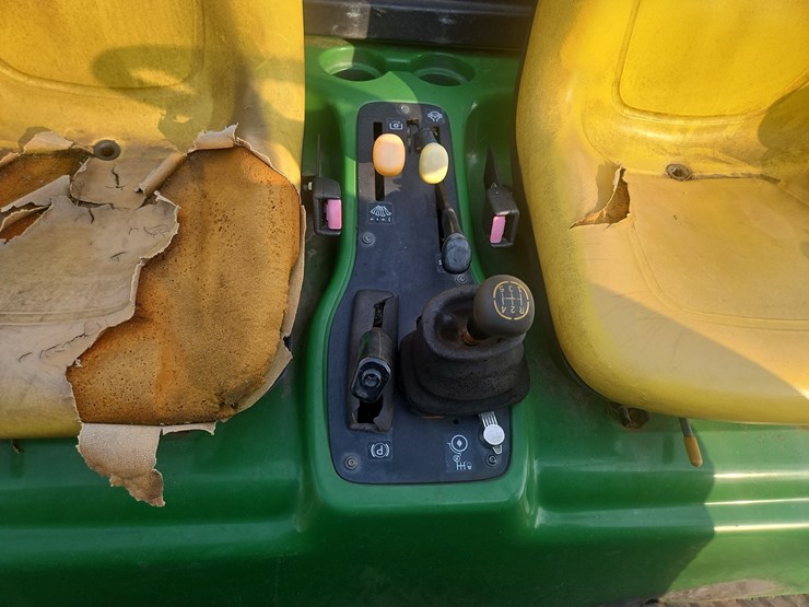 john-deere-progator-2030-image-16