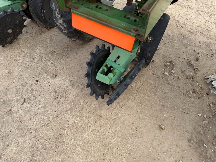 john-deere-1720-image-65