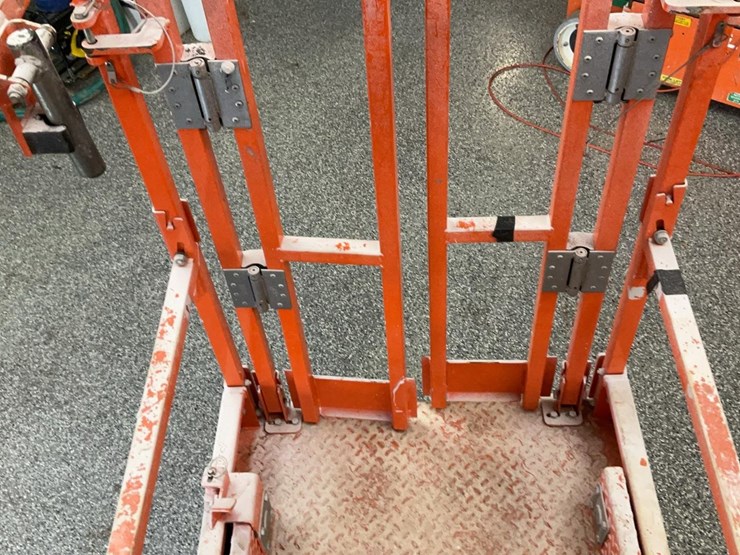 #433-•-2023-snorkel-19'-scissor-lift-image-25