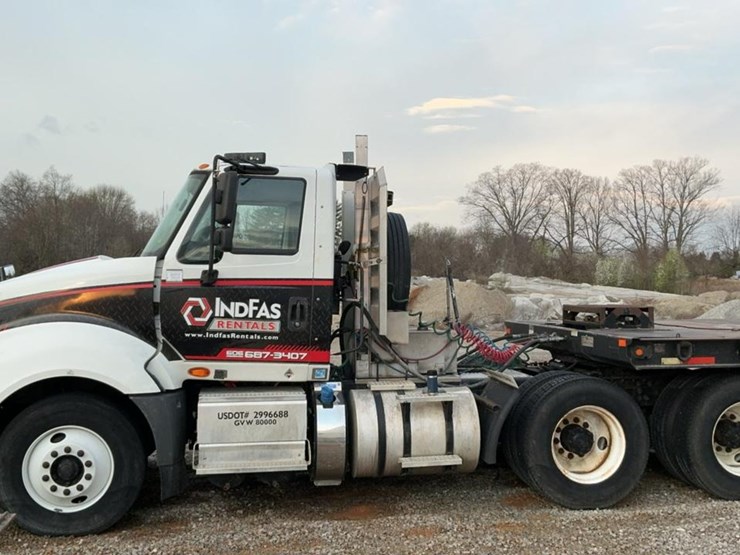 2017-international-prostar-image-2