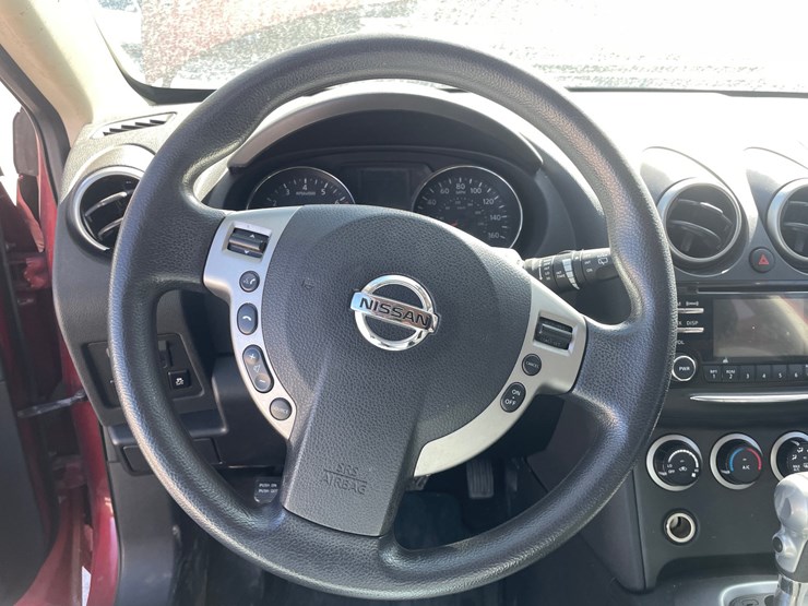 2015-nissan-rogue-image-44