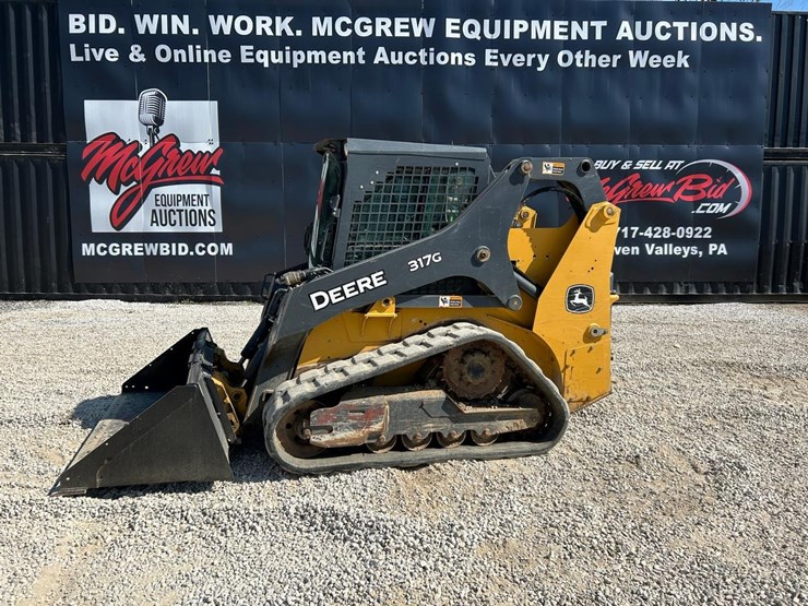 2019-deere-317g-image-1