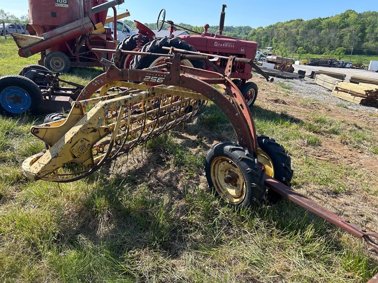 new-holland-256-image-5